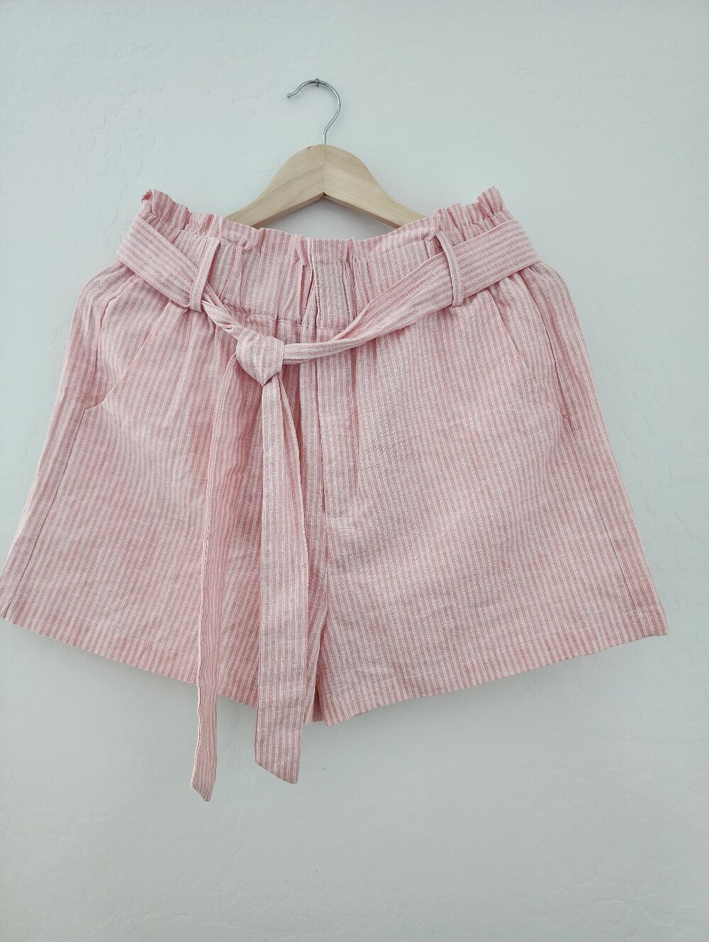 NWT Pink Striped Paperbag Waist Tie Shorts, Linen/Cotton Blend, L (Fits Like M)